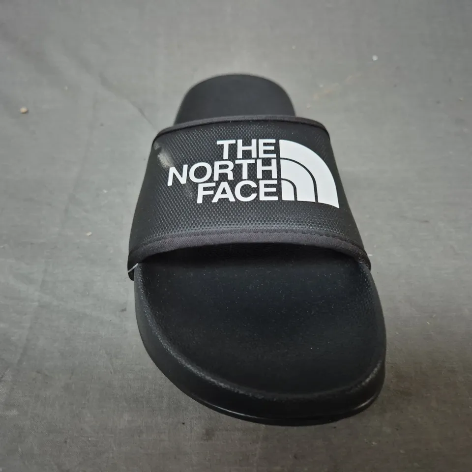 PAIR OF THE NORTH FACE OPEN TOE SLIDERS IN BLACK UK SIZE 5