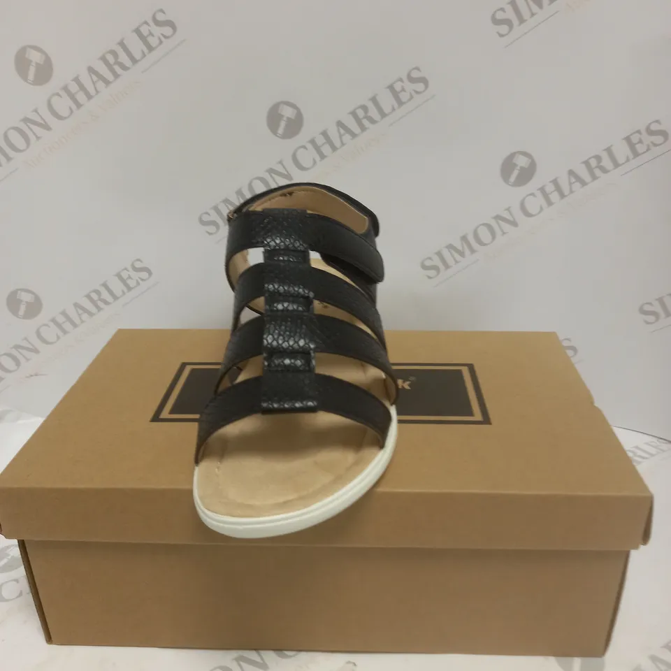 BOXED PAIR OF CUSHION WALK VELCRO SANDALS, BLACK - SIZE 5