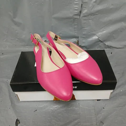 BOXED PAIR OF HUSH PUPPIES DEMI SLINGBACK BALLERINA FLATS IN FUSCHIA SIZE 6