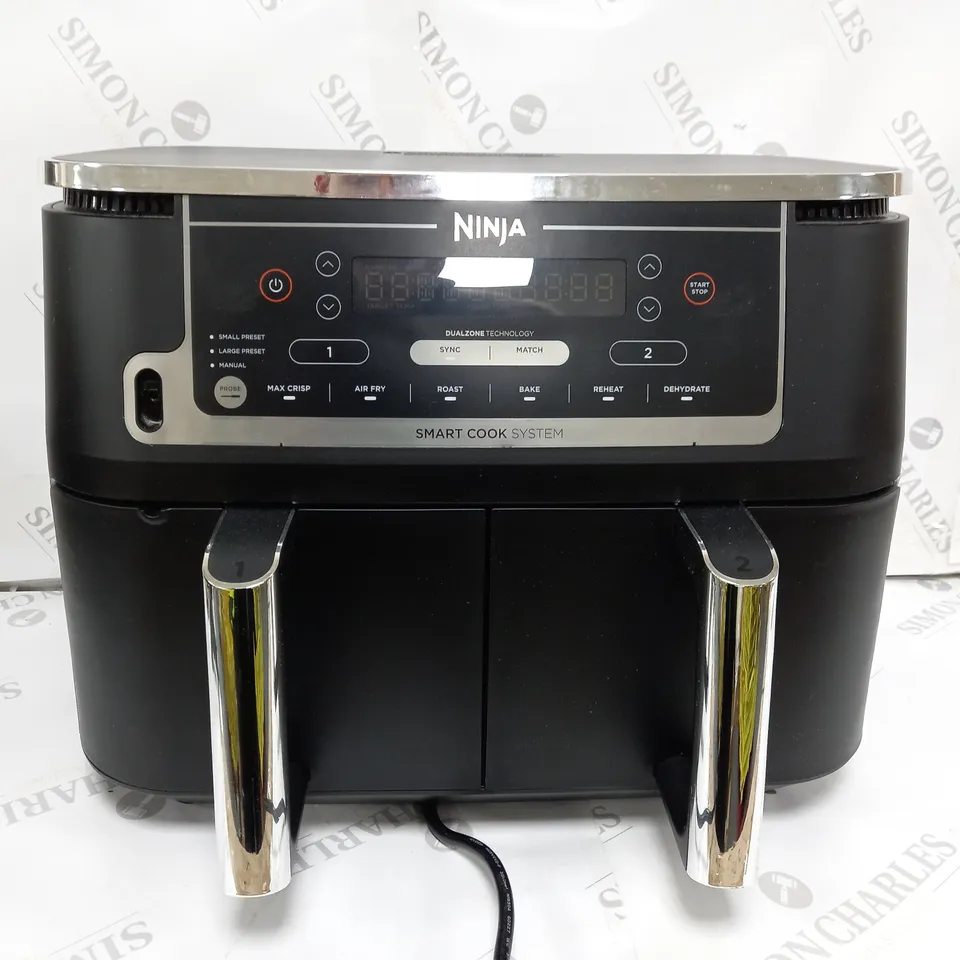 BOXED NINJA FOODI MAX DUAL ZONE 9.5L AIR FRYER AF451UK