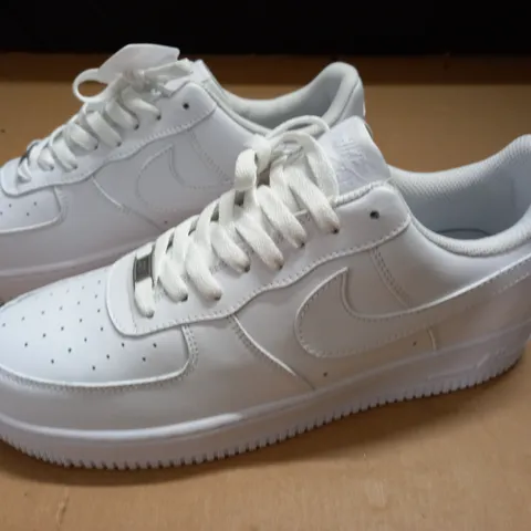 NIKE AIR WHITE TRAINERS - UK 10