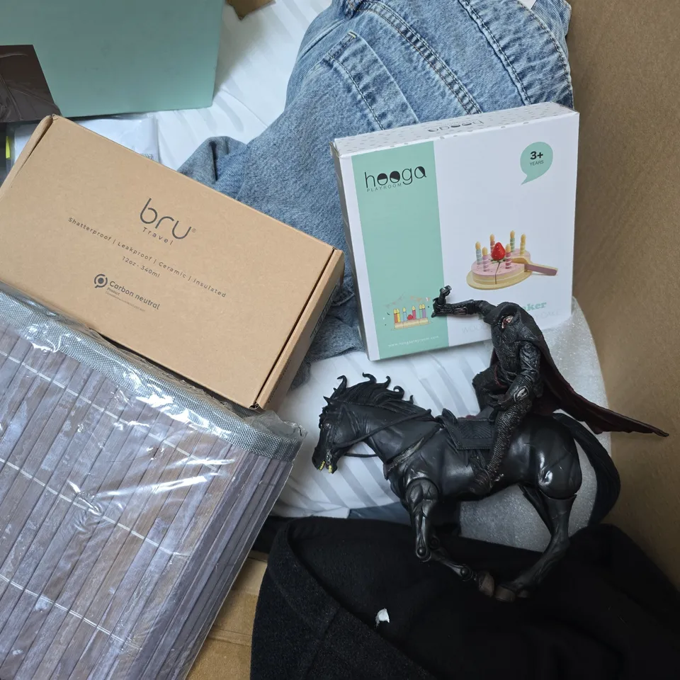 PALLET OF ASSORTED HOUSEHOLD AND CLOTHING ITEMS TO INCLUDE BRU CUP, NORTH FACE FLEECE, BUBBLE WRAP AND TOILET TISSUE MULTI-PACKS
