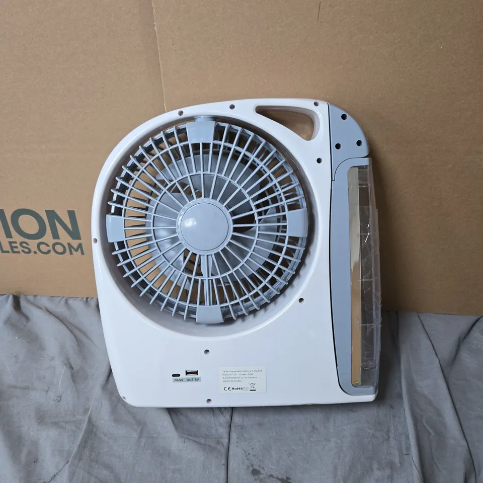 PORTABLE DESK FAN WITH BUILT-IN BATTERY – WHITE/GREY