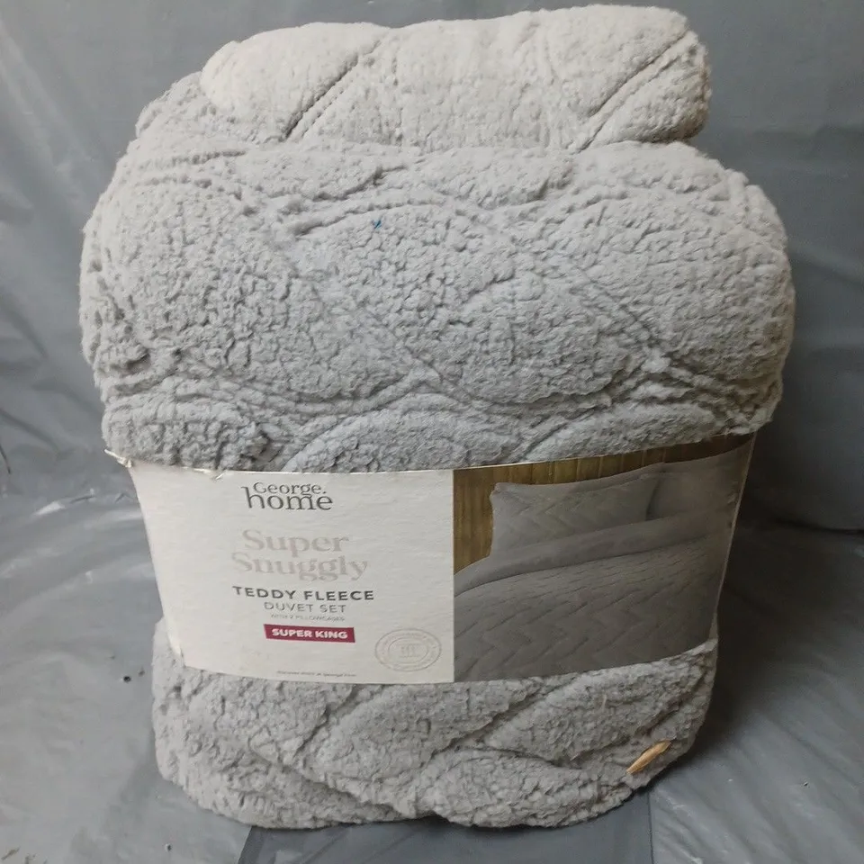HOME SUPER SNUGGLY TEDDY FLEECE DUVET SET IN GREY - SUPER KING