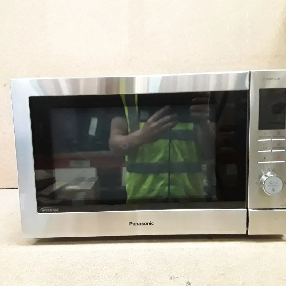BOXED PANASONIC NN-CD87KS 4-IN-1 AIR FRY COMBI MICROWAVE OVEN