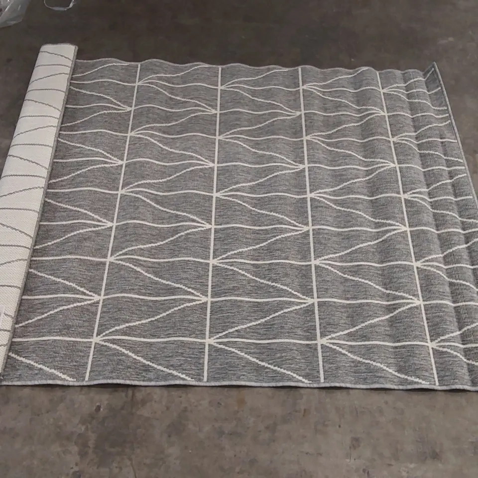 BRAND NEW BAGGED PACO HOME BRUGGE RUG - 120 x 170cm