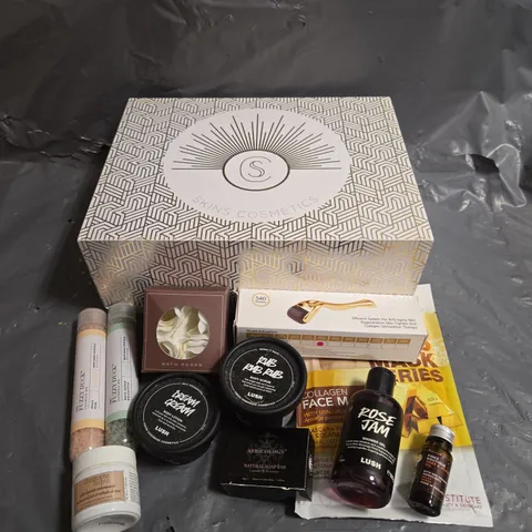 BOX OF APPROX 10 ASSORTED COSMETIC ITEMS TO INCLUDE - LUSH ROSE JAM SHOWER GEL - AFRICOLOGY SOAP BAR - LUSH DREAM CREM BODY LOTION - ETC