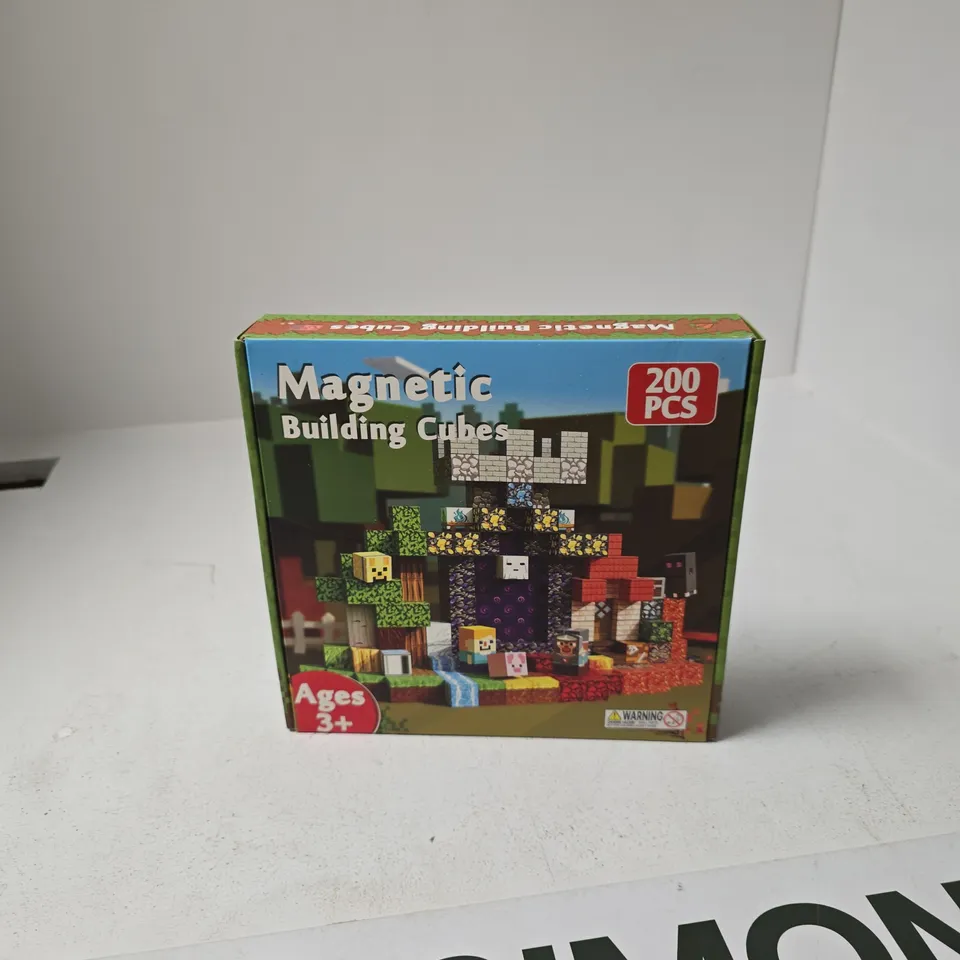 MAGNETIC BUILDING CUBES, 200 PIECES – AGES 3+
