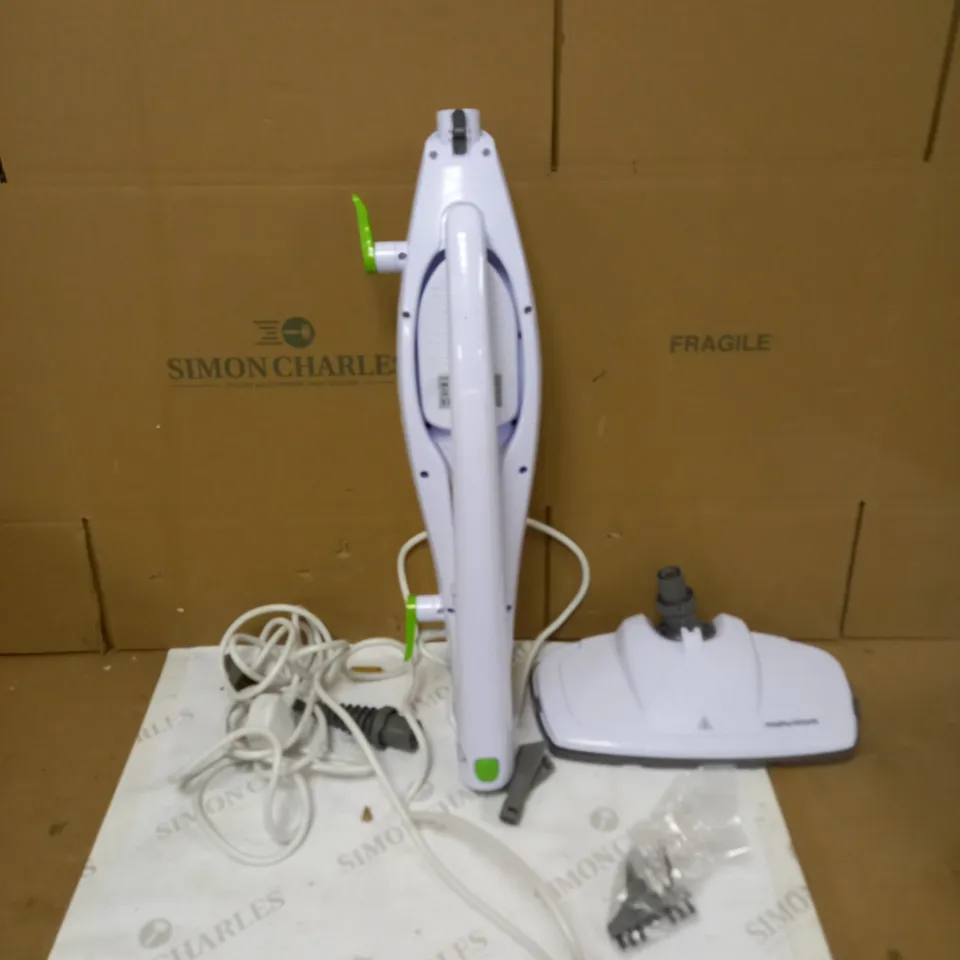 MORPHY RICHARDS STEAM CLEANER