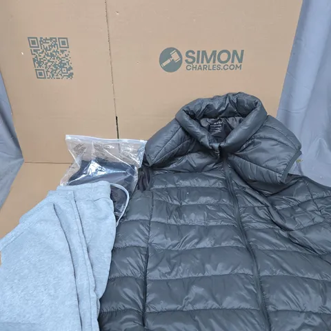 APPROXIMATELY 20 ASSORTED CLOTHING PRODUCTS IN VARIOUS STYLES & SIZES TO INCLUDE SWEATPANTS, JUMPERS, JACKETS ETC