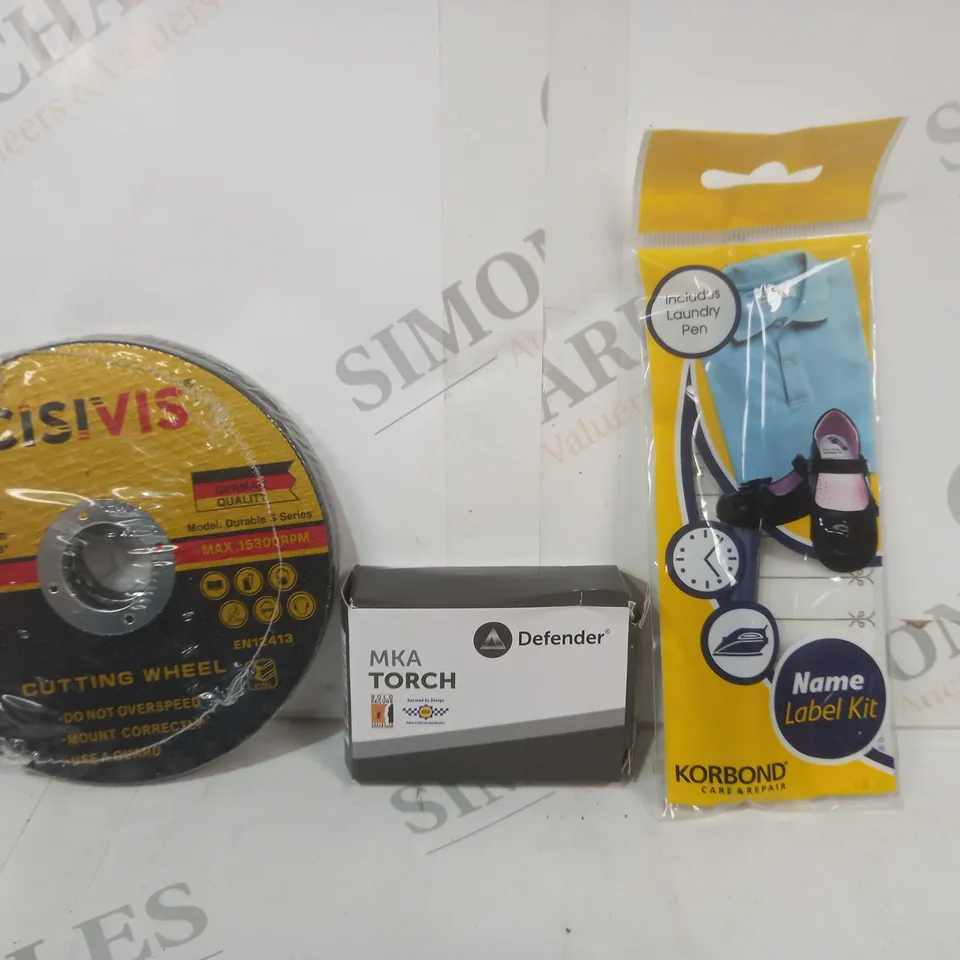 APPROXIMATELY 15 ASSORTED HOUSEHOLD ITEMS TO INCLUDE CUTTING WHEEL, MKA TORCH, NAME LABEL KIT, ETC