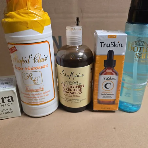 APPROXIMATELY 15 ASSORTED HEALTH & BEAUTY PRODUCTS TO INCLUDE TRUSKIN, BONDI SANDS AND SHAMPOO