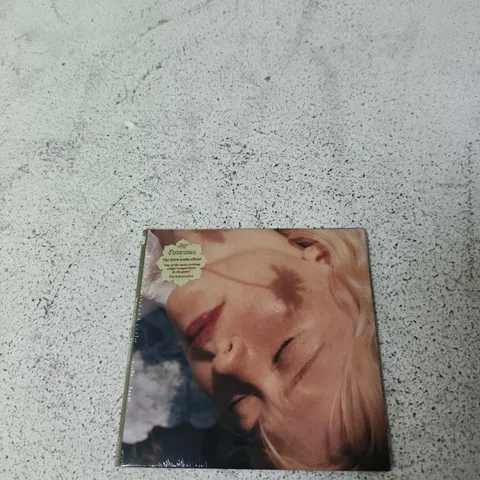 APPROXIMATELY 4 MAISIE PETERS FLORESENCE CD