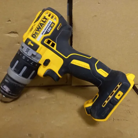 DEWALT DCD796 18V XR BRUSHLESS COMBI DRILL