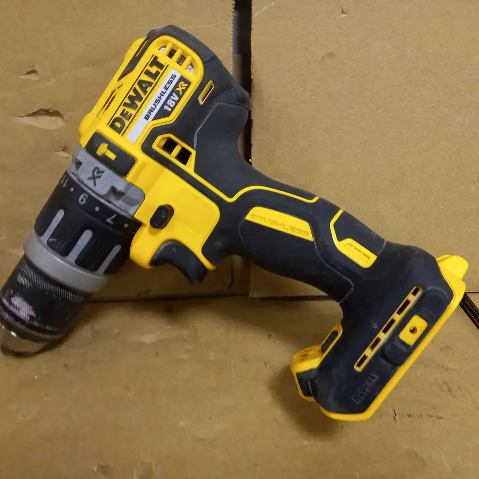 DEWALT DCD796 18V XR BRUSHLESS COMBI DRILL