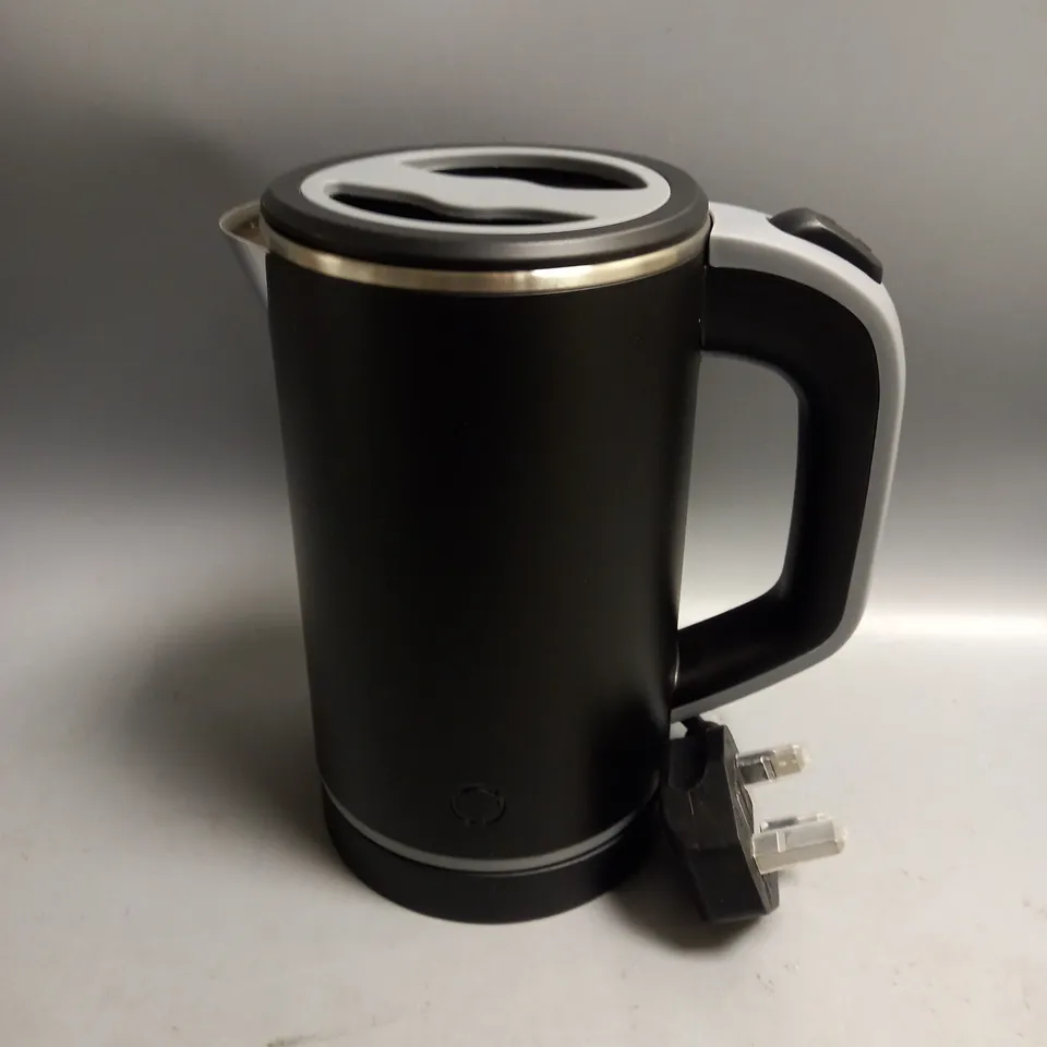BOXED ELECTRIC KETTLE BLACK