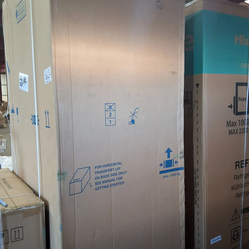BOXED SERIES 2 FREE-STANDING FRIDGE-FREEZER WITH FREEZER AT BOTTOM