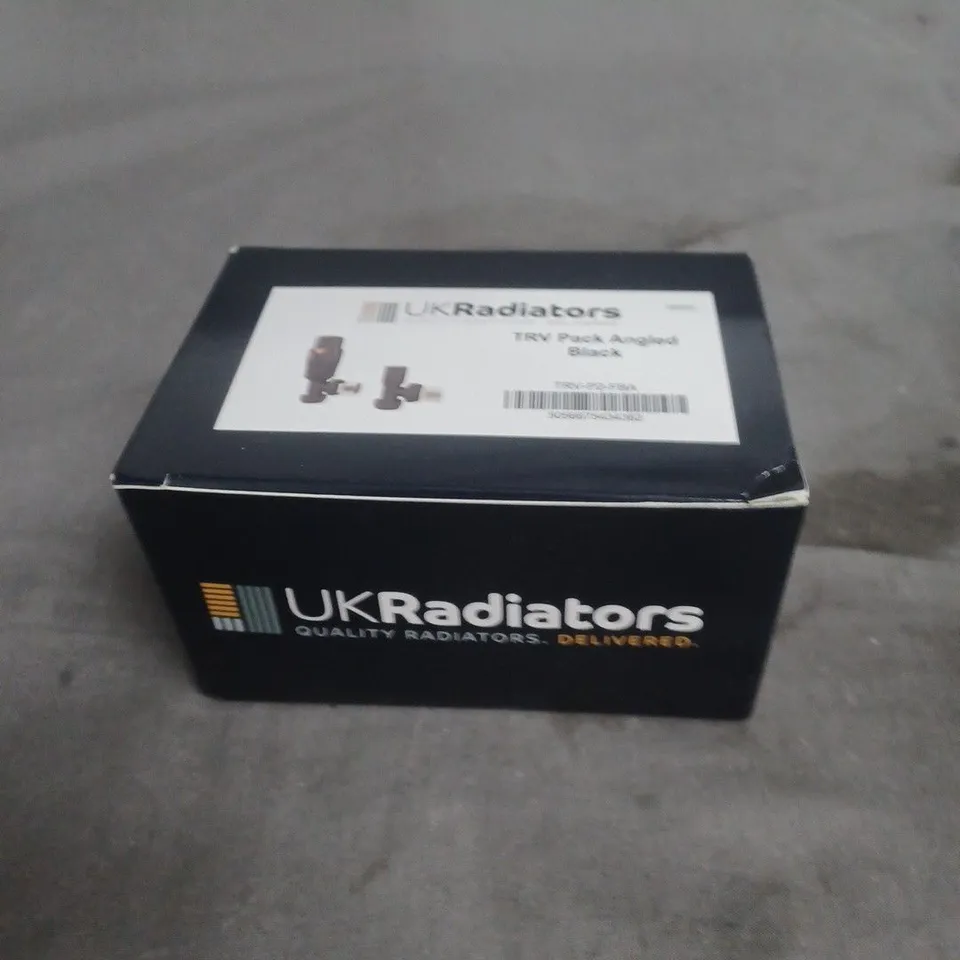 APPROXIMATELY 20 ASSORTED HOUSEHOLD ITEMS INCLUDING BLU TACK , KITCHEN TIMER AND RADIATOR VALVE