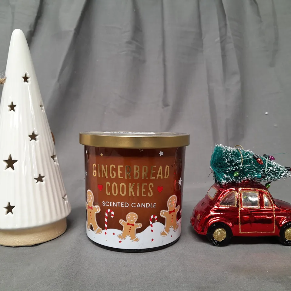CAGE OF ASSORTMENT OF FESTIVE DECORATIVE ITEMS TO INCLUDE SCENTED CANDLES, LIGHT UP TREES, ETC - COLLECTION ONLY