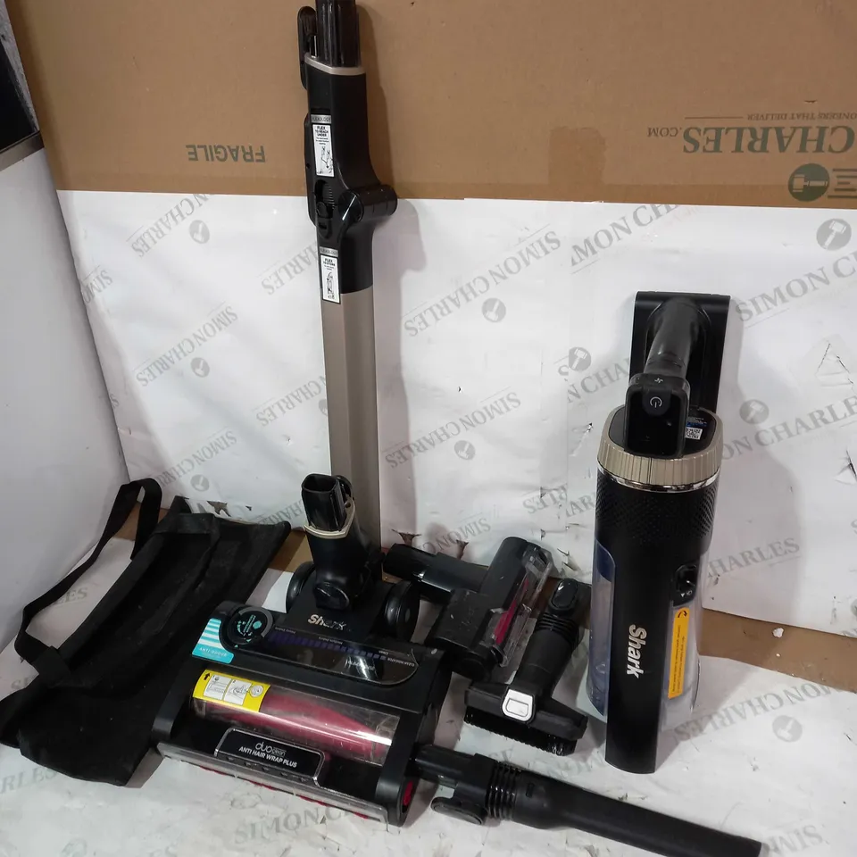 SHARK CORDLESS STICK VACUUM CLEANER PET PRO MODEL