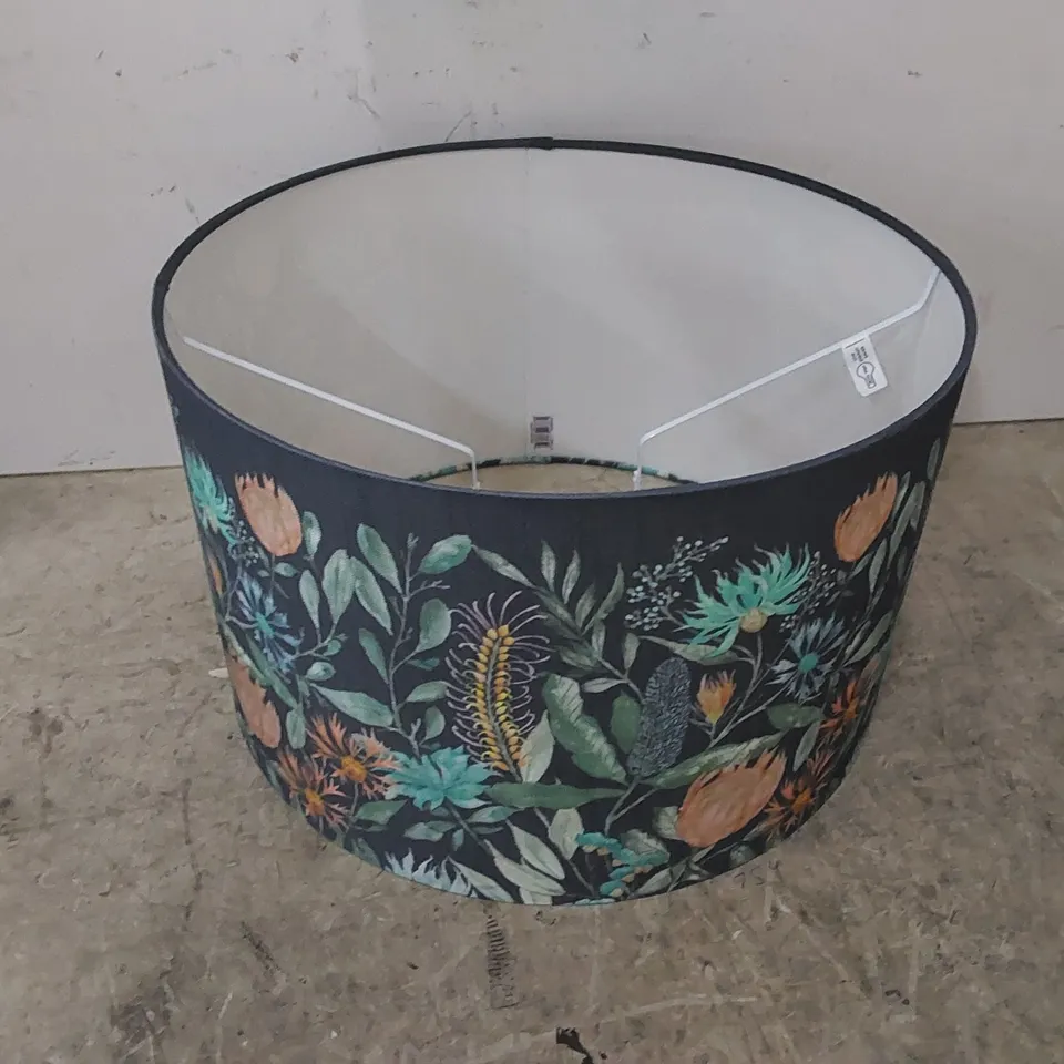 BOXED FORTAZELA LAMP SHADE 