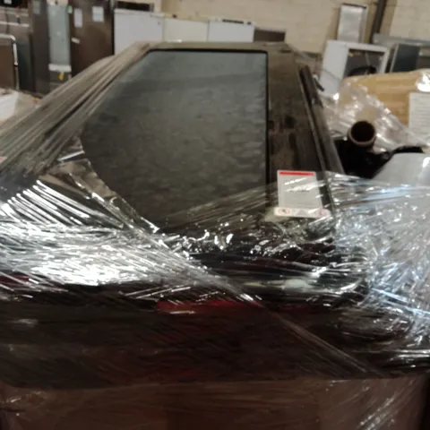 PALLET OF ASSORTED HOUSEHOLD GOODS AND PRODUCTS TO INCLUDE; WALKINGS PADS,GARDEN TRIMMER,BASKET,DECOR,ETC
