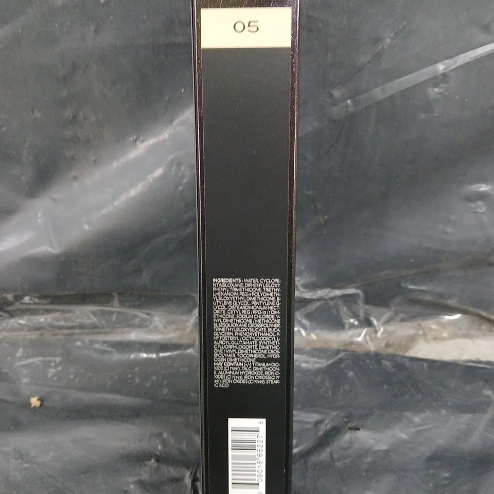 SURRATT SURREAL SKIN FOUNDATION WAND - 05