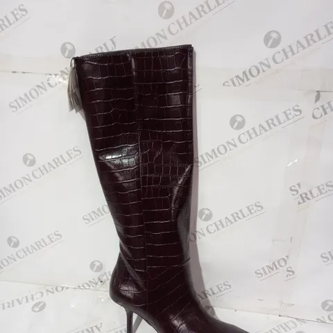 ZARA RED KNEE HIGH BOOTS SIZE 37