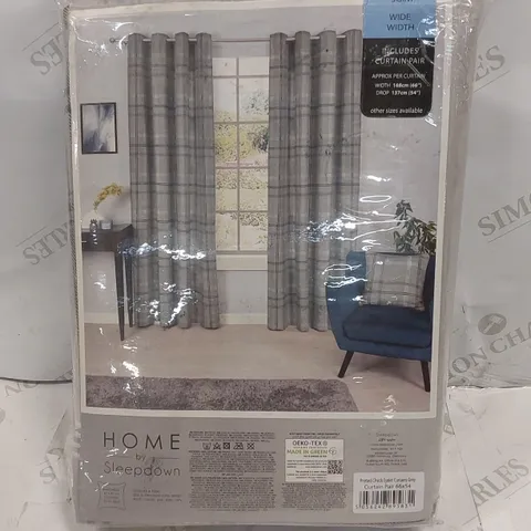 BAGGED PRINTED CHECK EYELET ROOM DARKENING CURTAINS - GREY // SIZE: 137 X 168cm