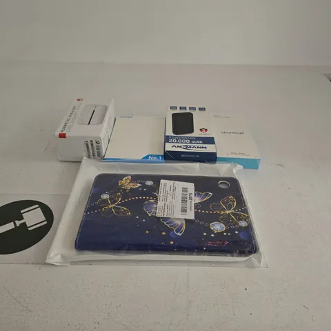 TOTE OF APPROXIMATELY 15 ASSORTED ITEMS TO INCLUDE ANSMANN POWER BANK, CHARMAST POWER BANK, HUAWEI 4G MOBILE WIFI ETC