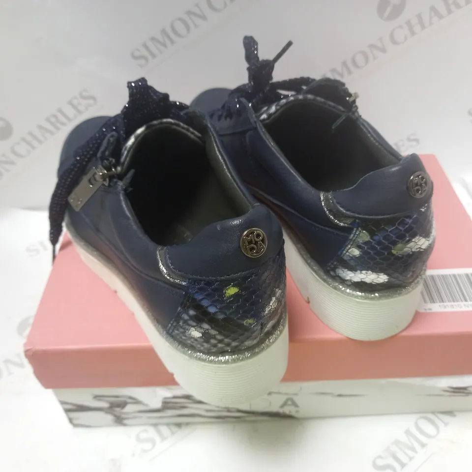 BOXED GENE NAVY LEATHER WEDGE TRAINERS WITH LACE AND ZIP 