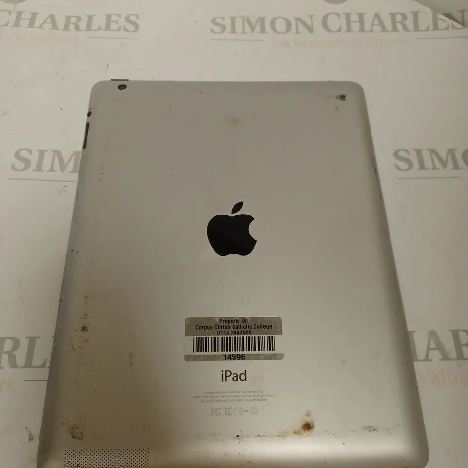 UNBOXED APPLE IPAD MODEL A1458 SILVER/WHITE