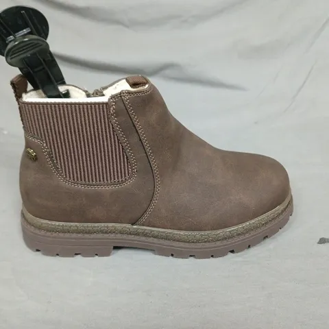 RIVER ISLAND BROWN CHELSEA BOOTS – UK 4 (EU 37)