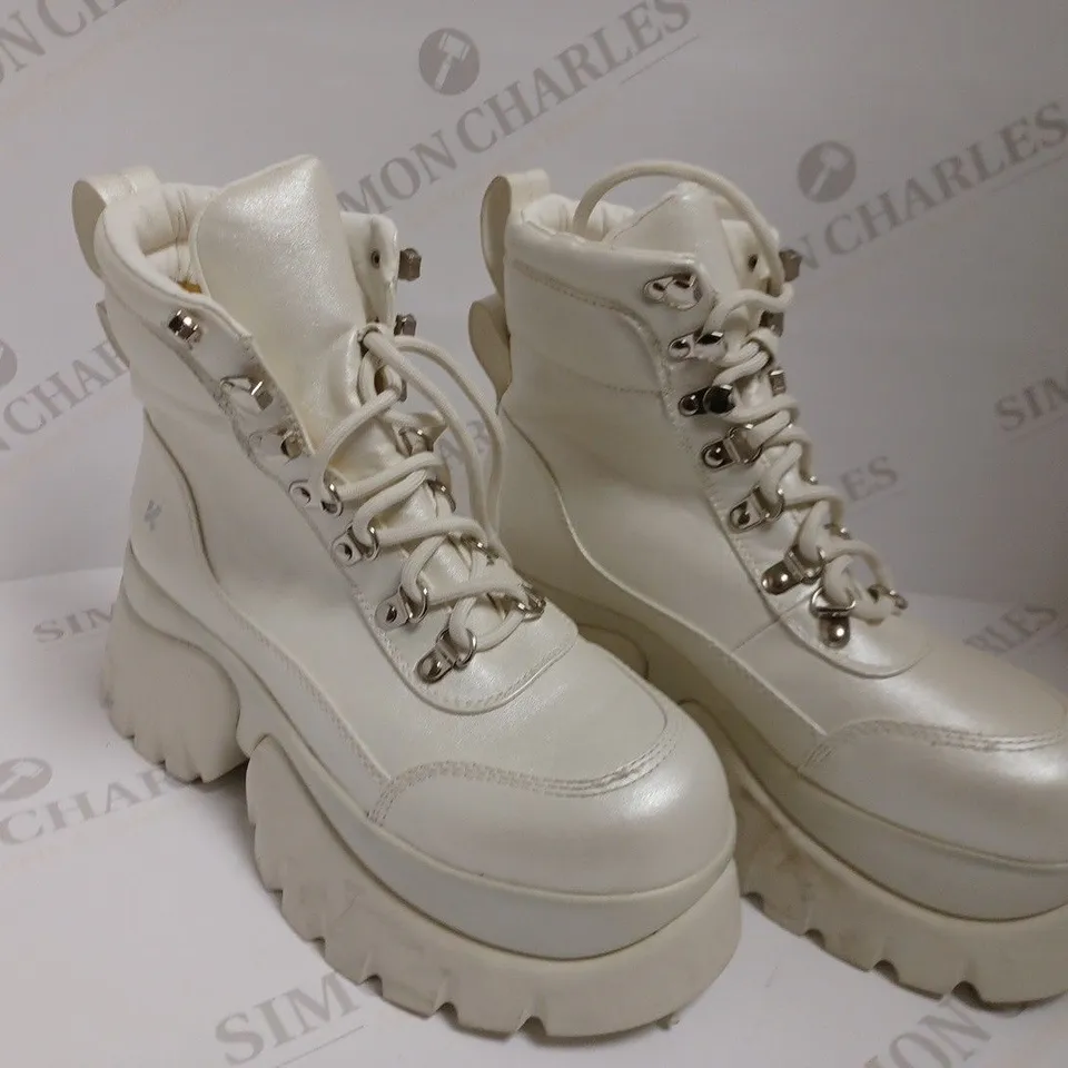 KOI VEGAN WHITE LACE UP PLATFORM BOOTS - SIZE 6