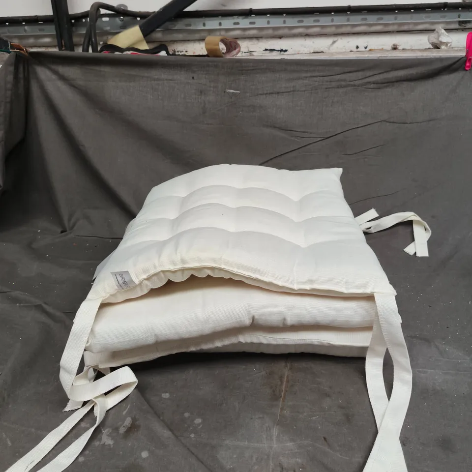 4 X CASABELLA CUSHION FOR CHAIR 40 X 40 CM