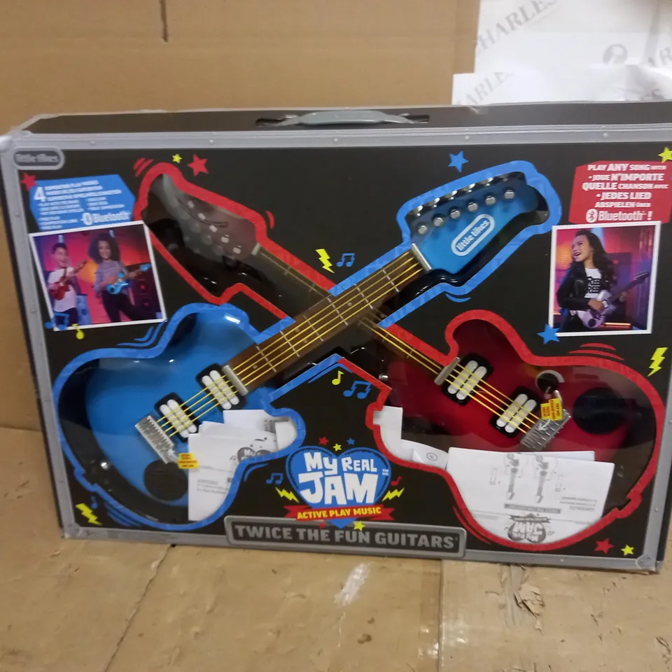 LITTLE TIKES MY REAL JAM TWICE THE FUN GUITARS – 2 ELECTRIC GUITARS RRP £54.99