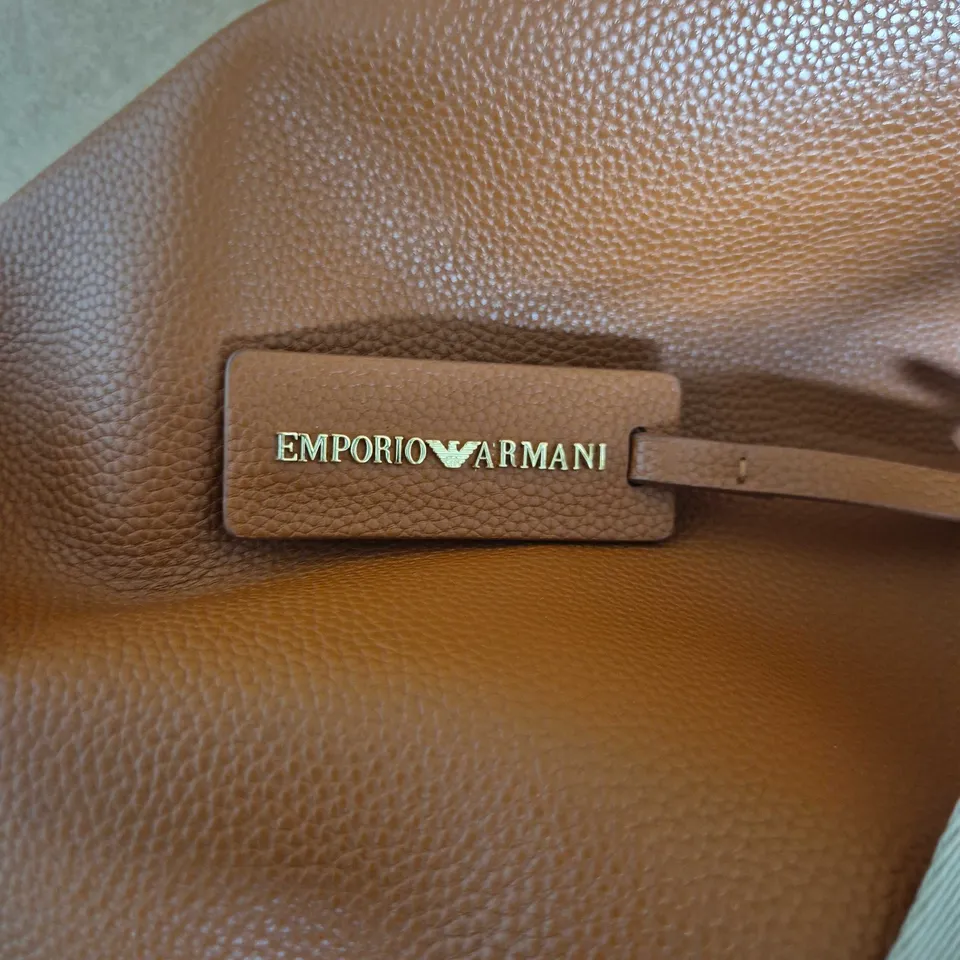 EMPORIO ARMANI BROWN PEBBLED LEATHER HANDBAG WITH DETACHABLE BRANDED STRAP