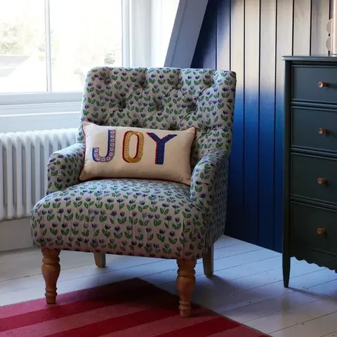 BOXED ARIANNA TULIP PRINT ARMCHAIR (1 BOX)