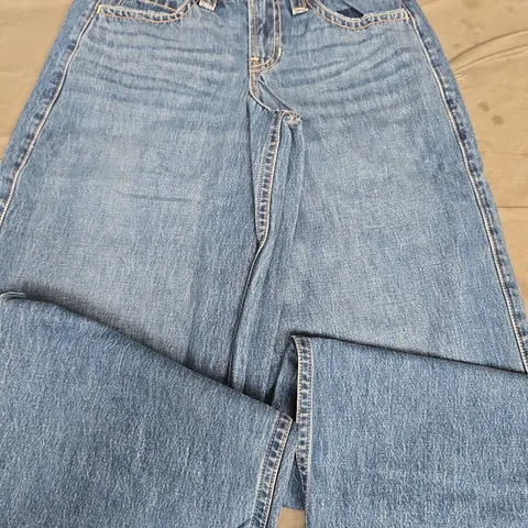 HOLLISTER SUPER BAGGY LOW-RISE JEANS IN BLUE - W 25 REG