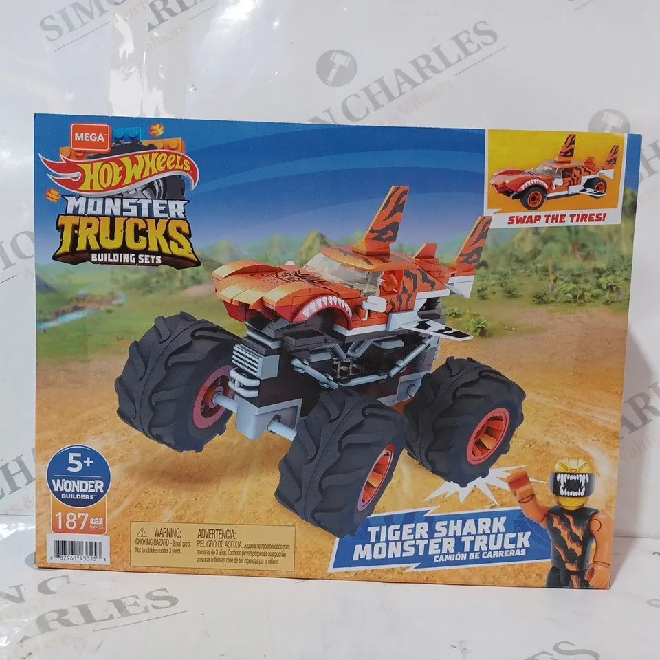 BOXED HOTWHEELS MONSTER TRUCKS BUILDING SET