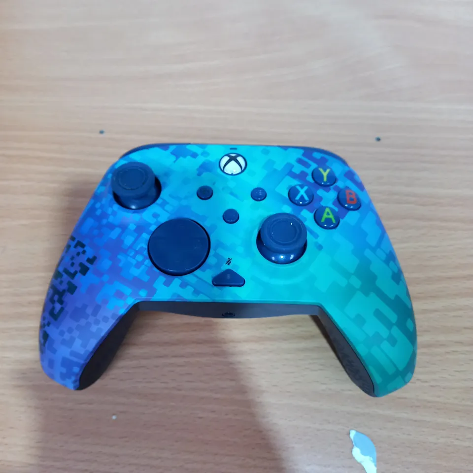 PDP REMATCH GLITCH WIRED XBOX CONTROLLER