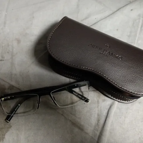 JEFF BANKS LONDON PRESCRIPTION GLASSES WITH BROWN LEATHER CASE