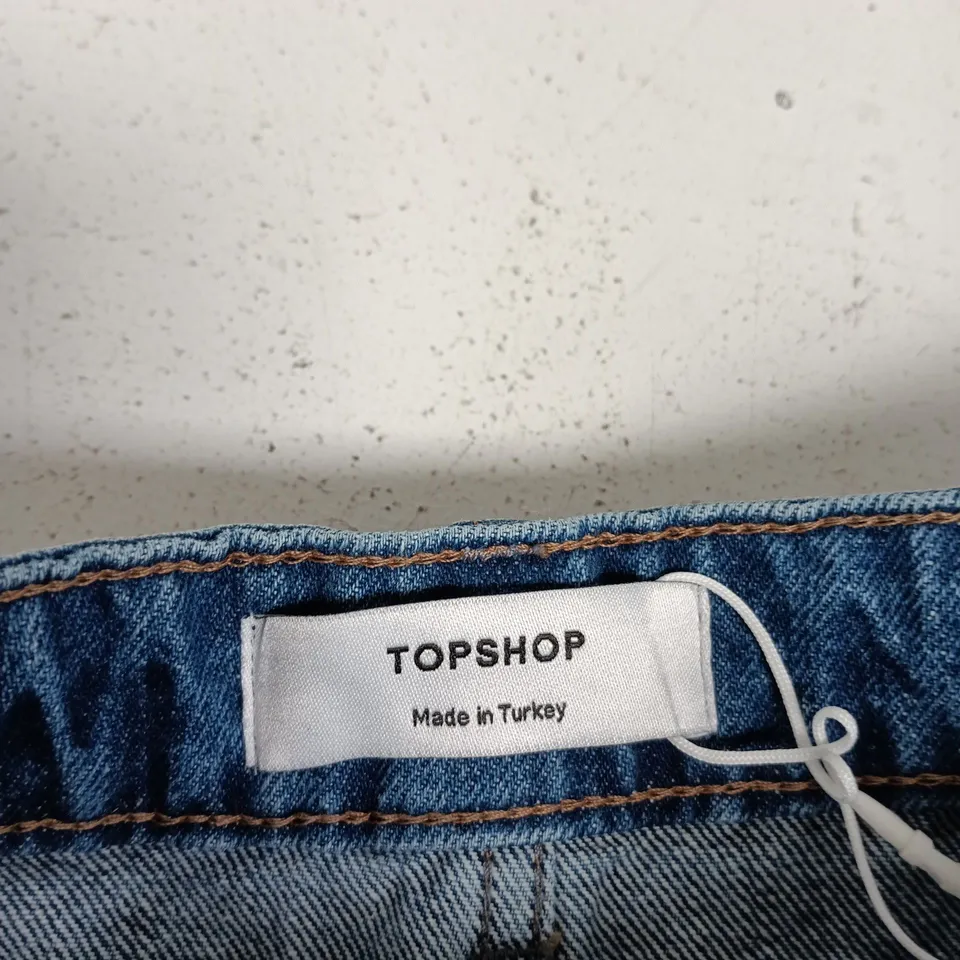 TOPSHOP DENIM SHORTS, UK 8 (EU 36, US 4) – FRAYED HEM