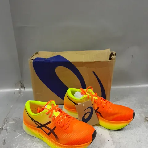 BOXED PAIR OF OASICS METASPEED SKY WOMENS SHOCKING ORANGE UK 5.5