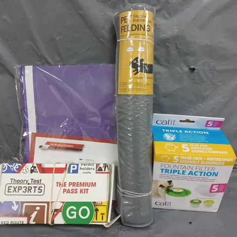 APROXIMATELY 20 ASSORTED HOUSEHOLD ITEMS TO INCLUDE FOUNTAIN FILTER, THEORY TEST PASS KIT, FEEDING MAT, ETC