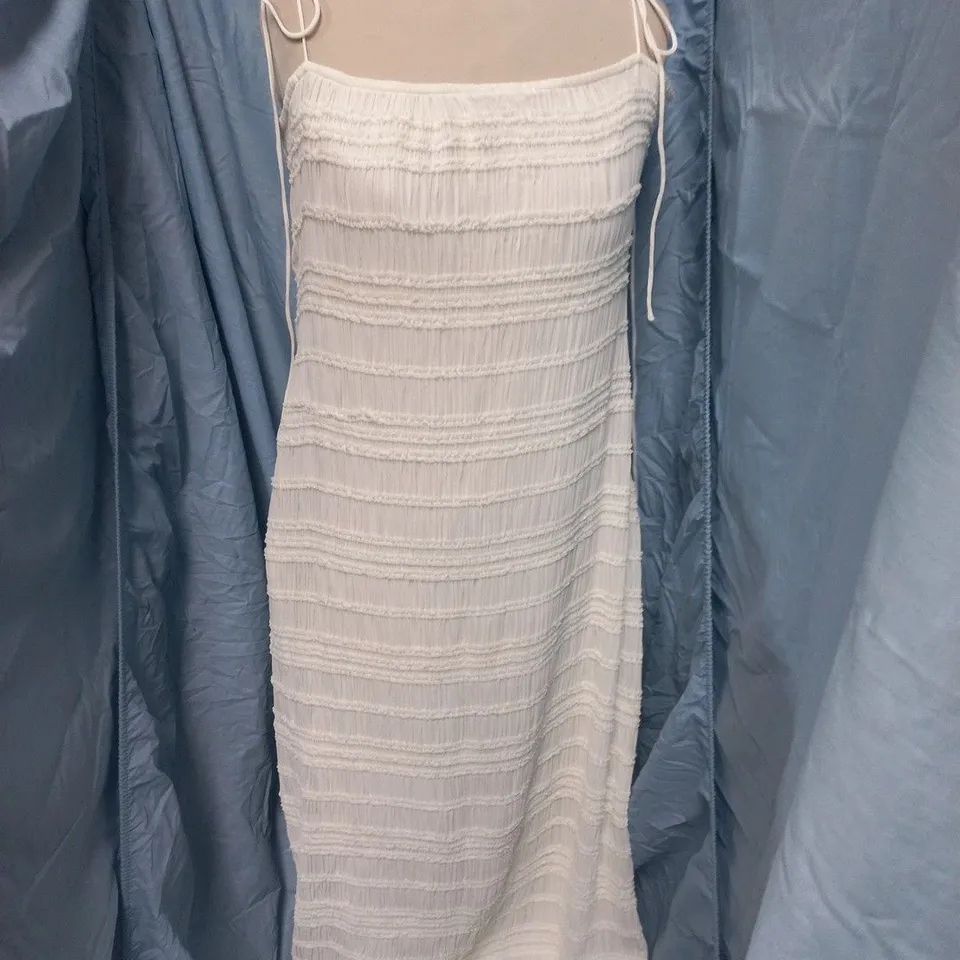 (EU 42) SMOCKED RUFFLE MAXI DRESS – WHITE