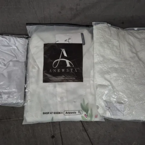APPROXIMATELY 25 ASSORTED CLOTHING AND FASHION PRODUCTS IN VARIOUS STYLES AND SIZES - COLLECTION ONLY