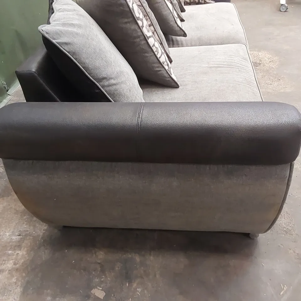DESIGNER HILTON 4-SEATER SOFA 