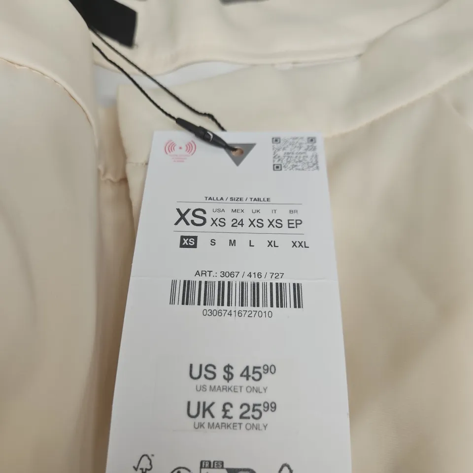 ZARA WOMEN’S LACE TRIM SHORTS – CREAM/OFF-WHITE – XS