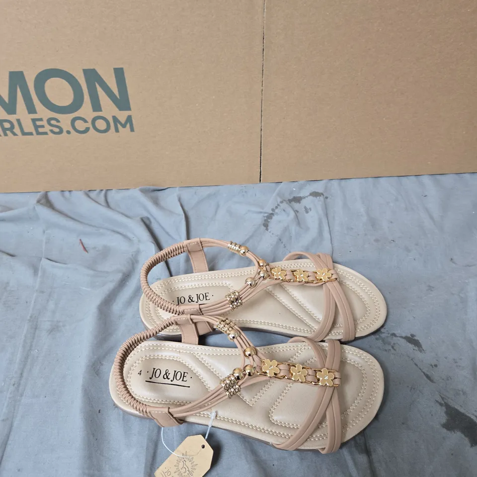 JO & JOE WOMEN'S SANDALS – BEIGE FLORAL STRAPS, UK SIZE 4